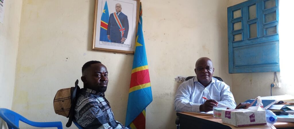 Sud-Ubangi 2 : le Directeur de Cabinet du ministre provincial de l’éducation nationale satisfait de l’organisation du TENASOSP et de l’avancement du chantier du siège de l’IPP à Zongo
