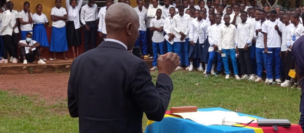 Sud-Ubangi : pour la première fois, la province éducationnelle Sud-Ubangi 2 accueille le lancement officiel de l’Examen d’État à Libenge