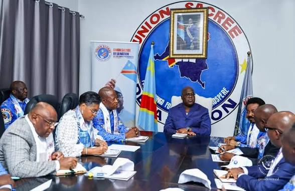 RDC : l’Union Sacrée hausse le ton contre la CENCO et maintient son soutien à la réforme constitutionnelle