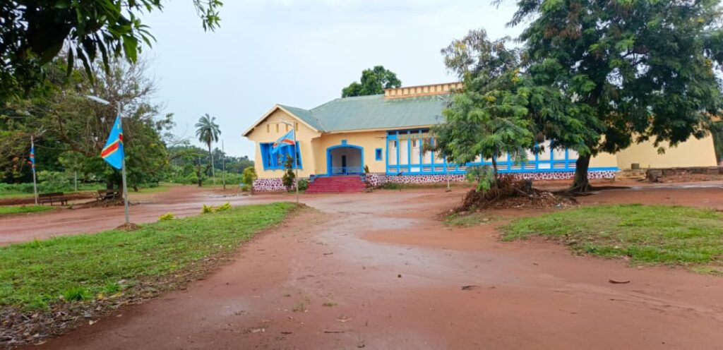 Sud-Ubangi : vives tensions entre le ministre Darly Mboka et François Ekanga après des échanges musclés dans des enregistrements audio